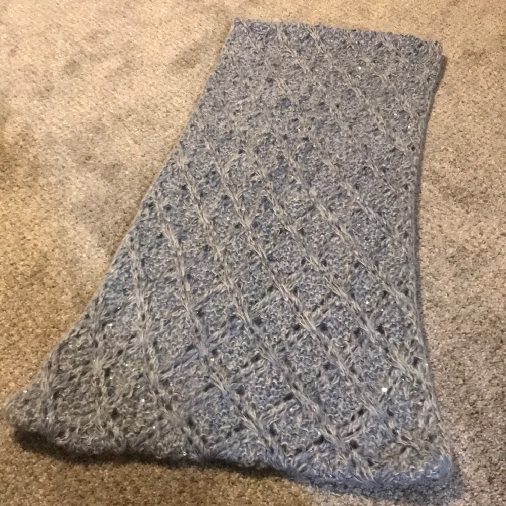 Gray sequined scarf